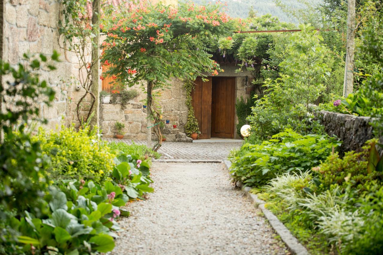 로우사다 Quinta De Lourosa 게스트하우스 외부 사진